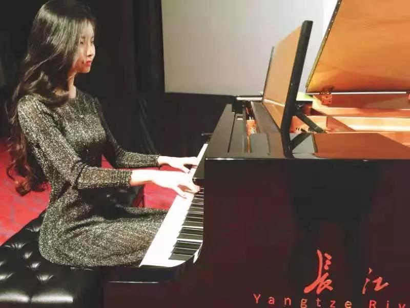 只要上班够土下班就没人认出,只要上班够土下班就认不出来