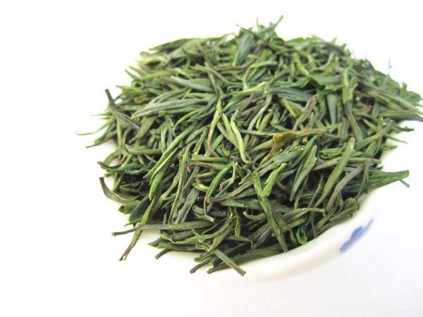 茶叶分类标准及各类名茶代表品种,六大茶类的基本知识和代表名茶