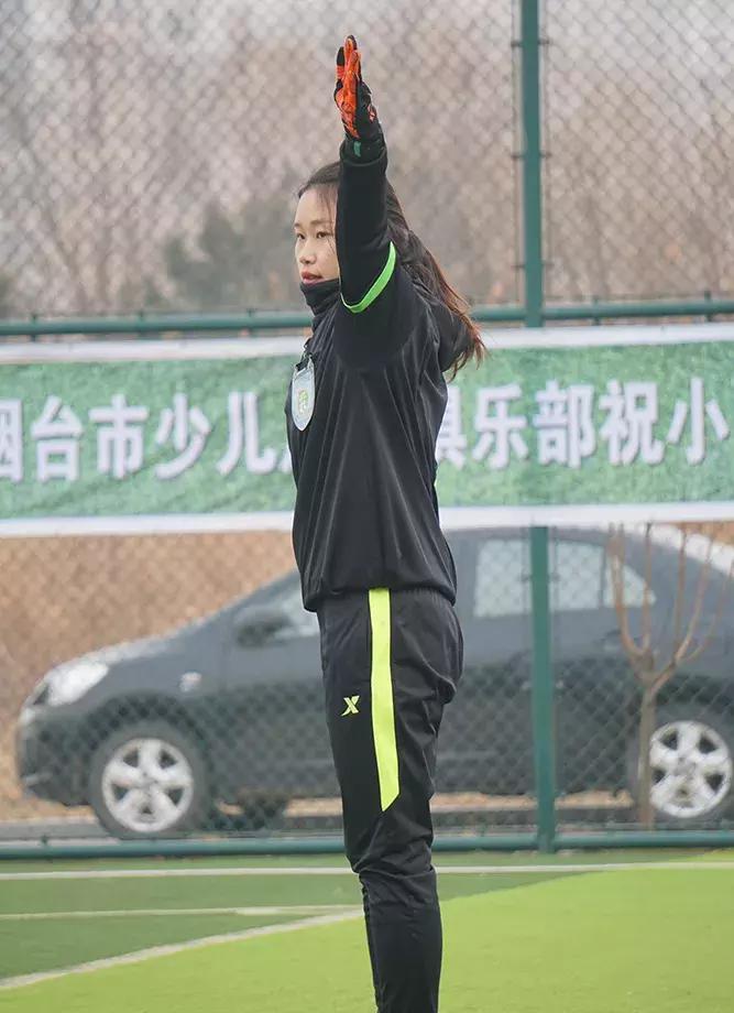 姗姗来迟的比赛,前所未有的共鸣烟台少儿足球嘉年华扬帆起航!