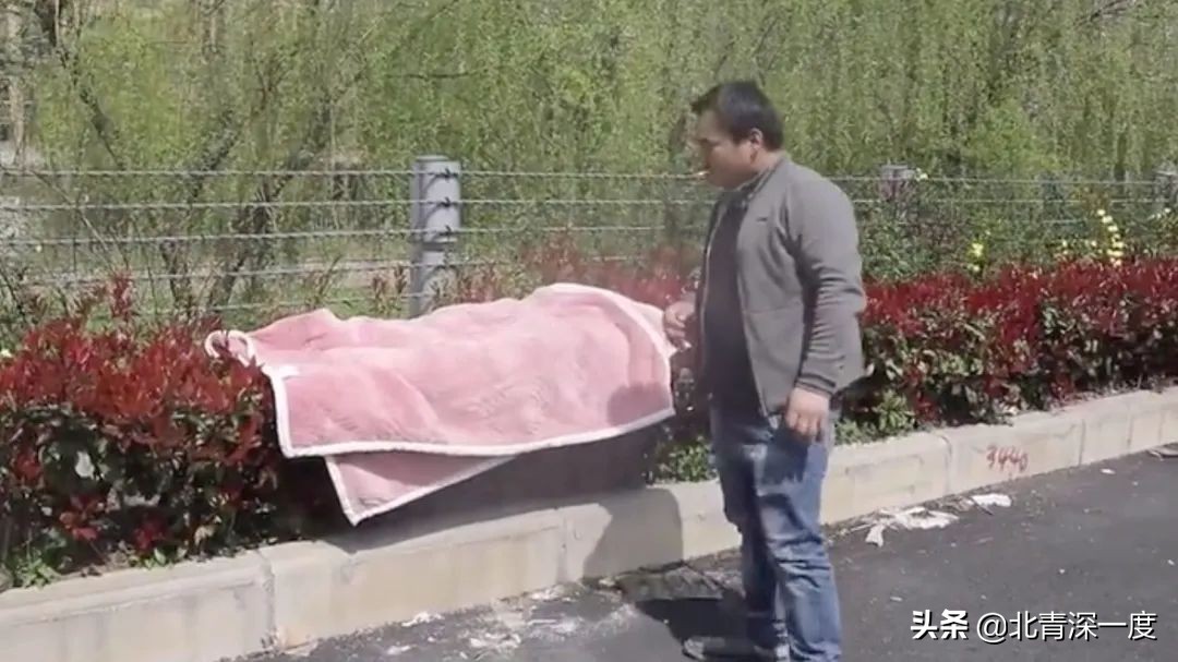 河南兄弟武汉“淘金记”:在雷神山干杂活,到隔离酒店当保洁,一月赚回两万五