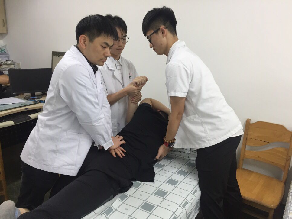 广东省中医院的爆发力正骨法可纠正关节错位,颈腰腿痛