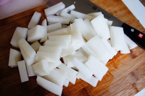 难怪饭店的泡椒萝卜条那么好吃?原来技巧全在这,2分钟就能学会