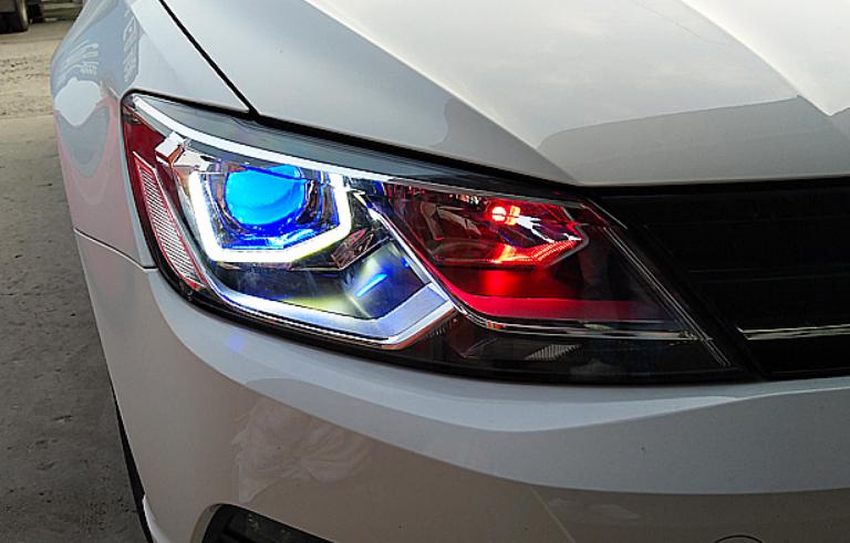 汽车卤素灯夜间实测,卤素灯晚上柏油马路看不见