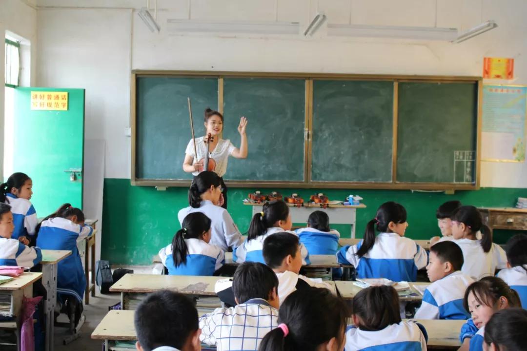 邓州市花洲实验小学少先队,邓州市北京路小学六一儿童节