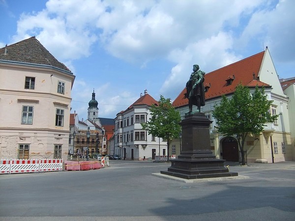 匈牙利自称是匈奴的后代是真的吗,匈牙利是因为匈奴而得名吗