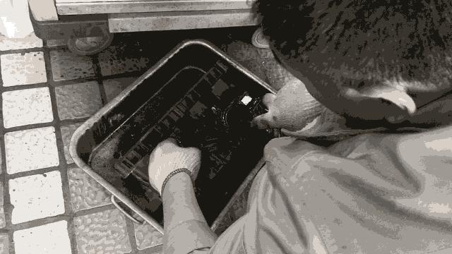 自己动手车子保养换油,汽车三万公里保养换机油常识