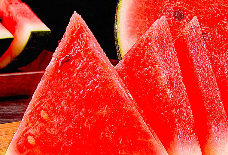 降暑的水果,夏日哪种水果是降暑的必备佳品