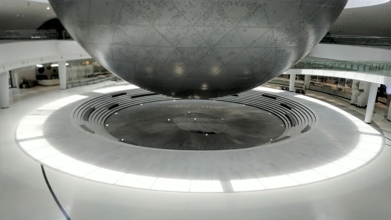 从宇宙中看地球的天文馆,上海天文馆可以临时换人参观吗