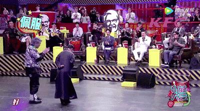 一个只争第一的姑娘，在台上扮男人却成了“头牌”