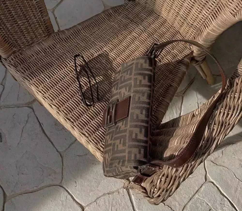 明星街拍包包香奈儿经典款,盘点街头出镜率最高的10款包包