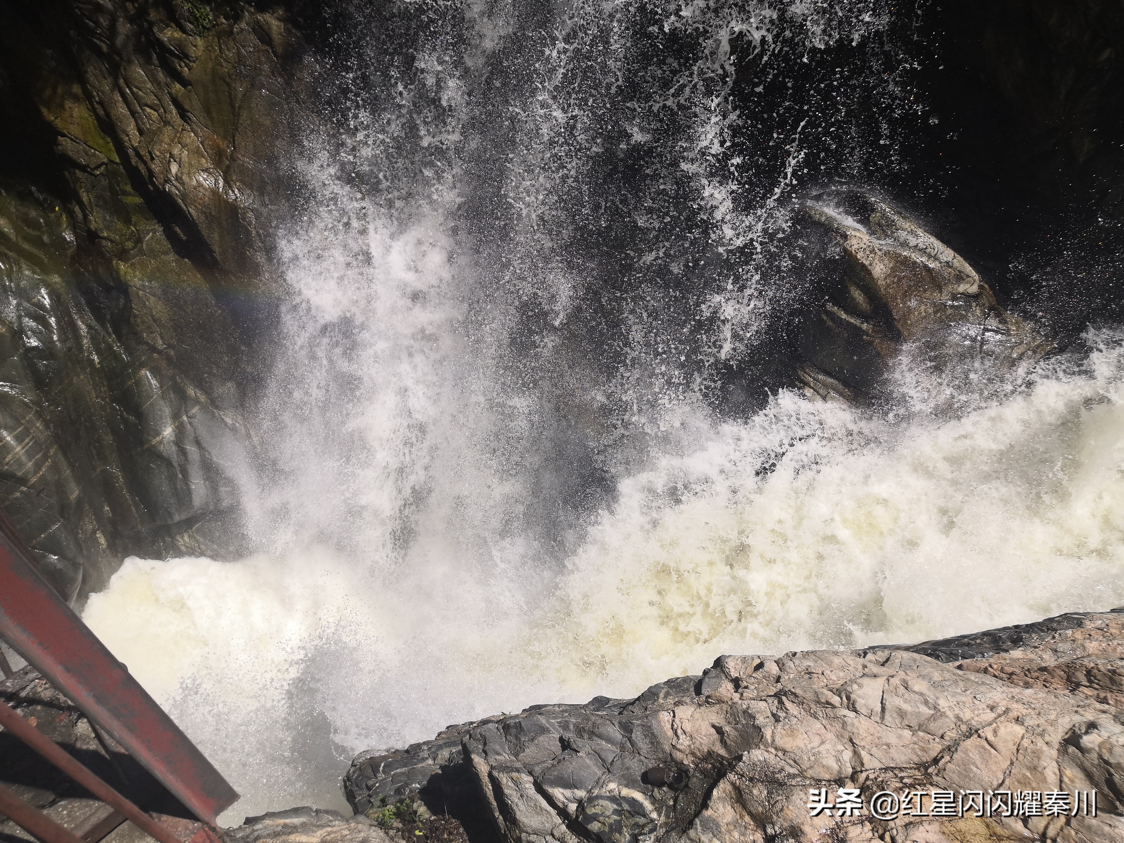 石门一道终日雷——高冠瀑布雨后游