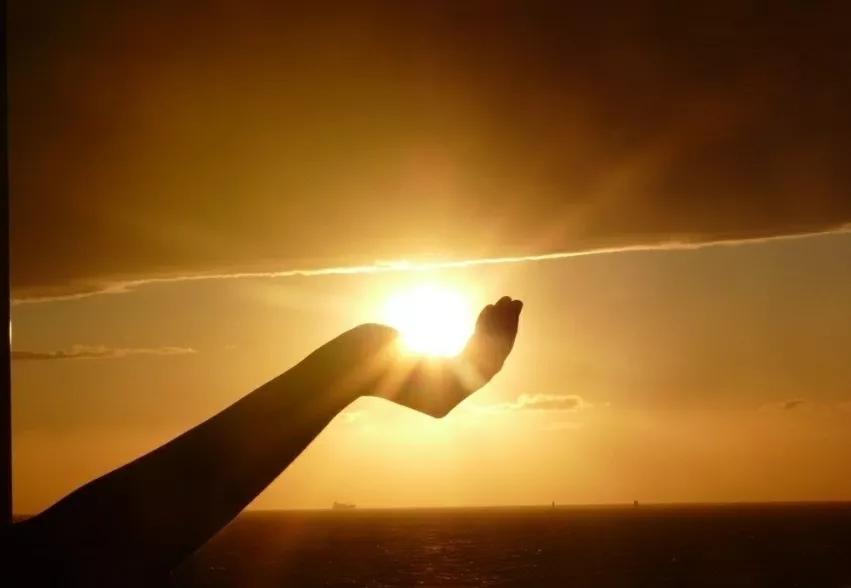 遇到困难你可以寻求哪些帮助,遇到困难有人指点迷津