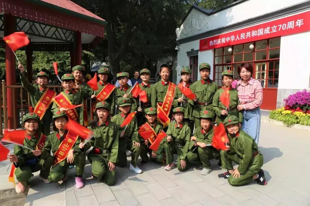 祝福祖国简短视频,那些让你为祖国热泪盈眶的瞬间