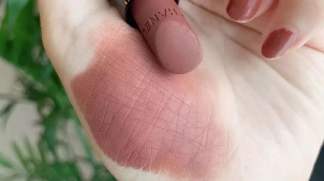 适合秋冬的口红50个,秋冬季节口红怎么涂