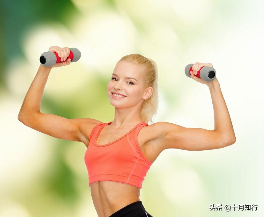 练肩部最好的6个动作哑铃,哑铃瘦手臂和背部肩膀最有效动作