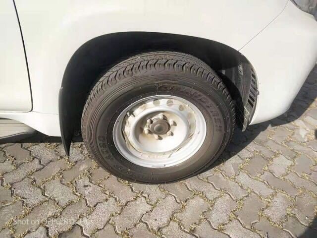 2020丰田霸道普拉多2700中东版,20款丰田普拉多2.7中东顶配