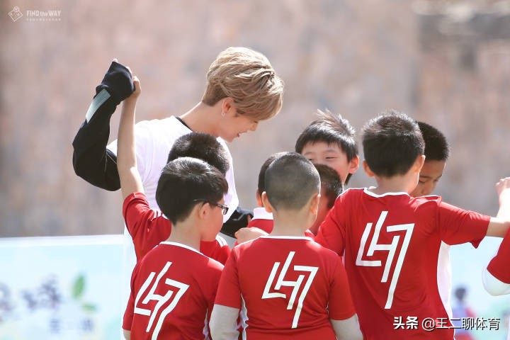 鹿晗曼联大胜视频,鹿晗曼联解说第一集