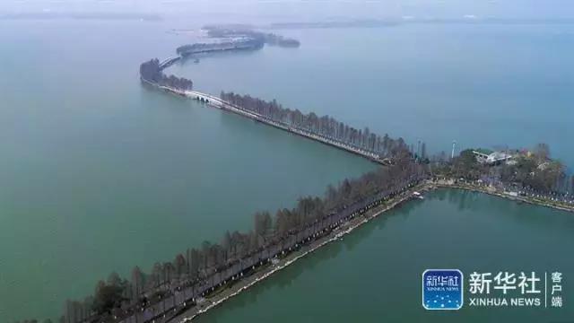 帅气武装直升机视频,帅气飞行直升机