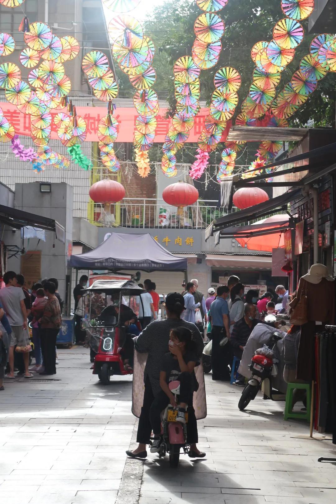 西安正宗小吃街是回民街吗,西安正宗本地小吃街回民街
