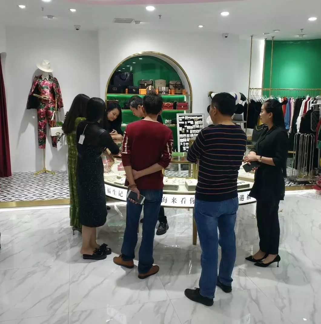 走在时代前沿：美色国际女装与福生记强强合作，开拓未来