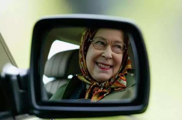 弯路窄路开车技巧视频,窄路怎么开车小技巧