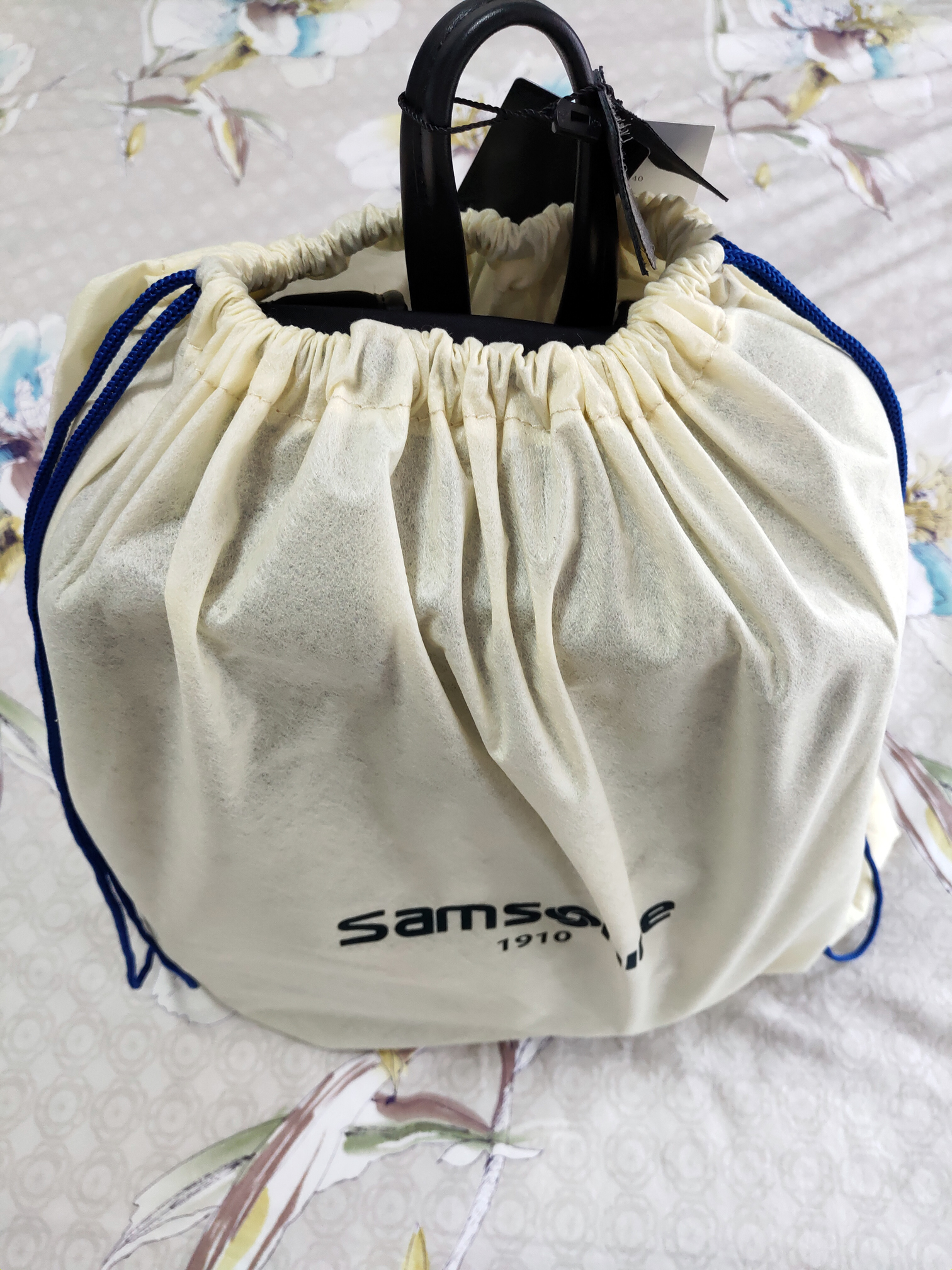 推荐背包好看高颜值名牌,什么牌子的背包好看质量又很好