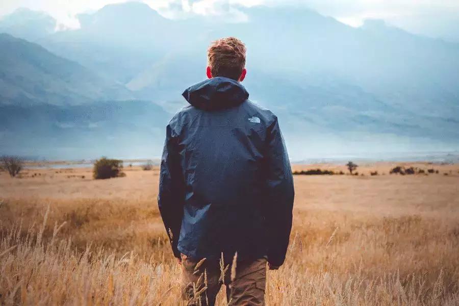 新郎亲吻新娘致死新闻,新郎亲吻新娘导致死亡