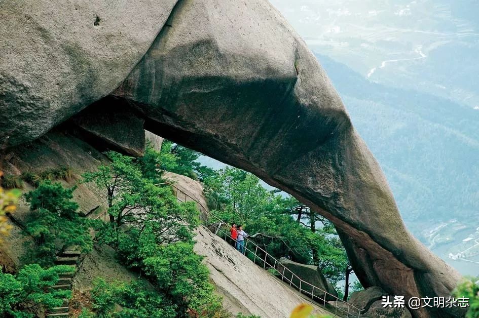 神秘的天柱山,天柱山主峰之谜