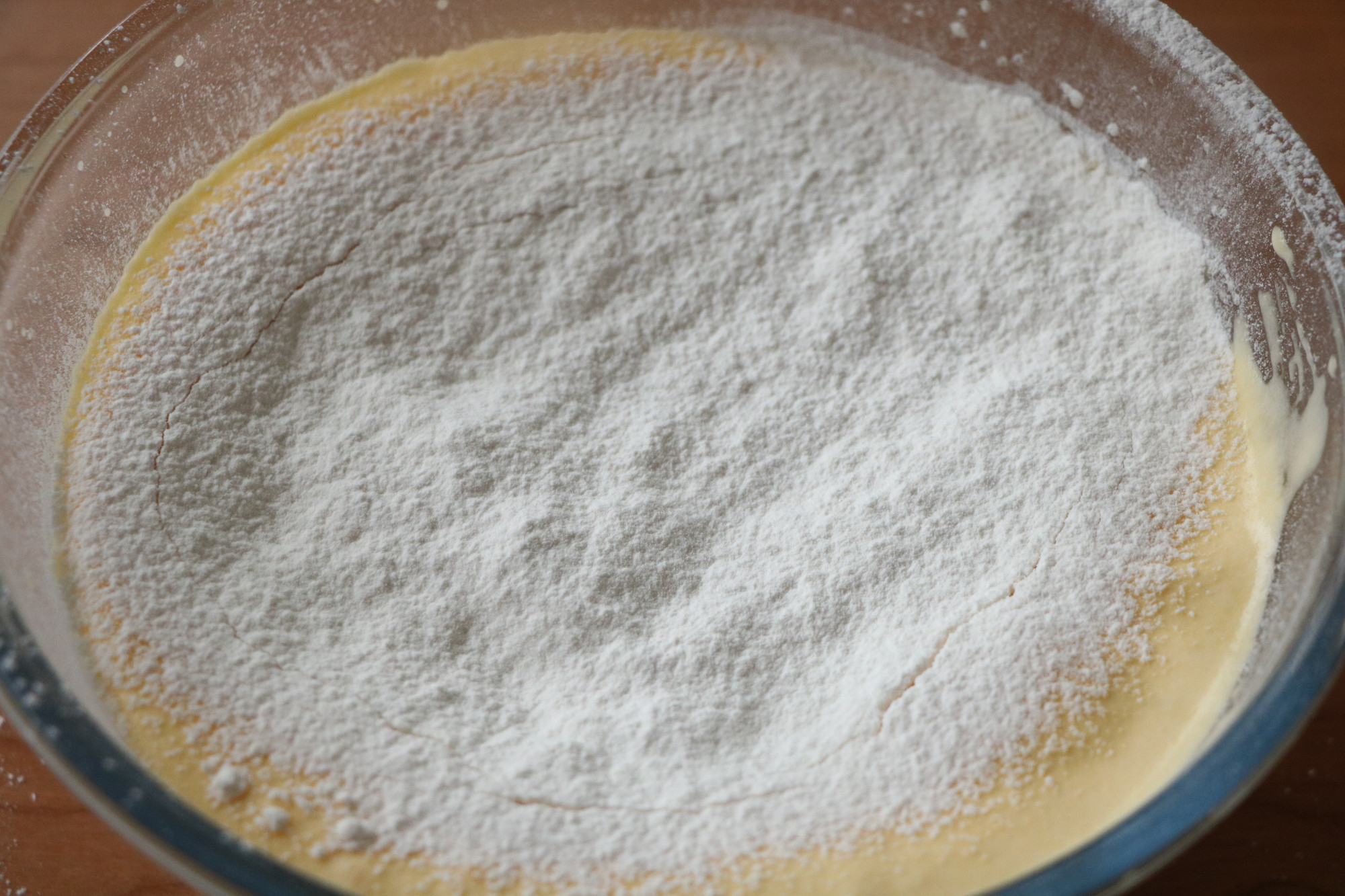 蜂蜜蛋糕的家常做法简单又好吃,老式蜂蜜脆皮蛋糕零失败6个鸡蛋