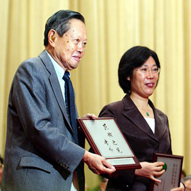 王小云：当宝妈期间，破解美国两套最安全密码，被奖711万