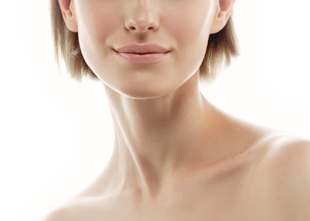 别再用针挑！用米澳拉，脂肪粒自己“掉”下来，效果胜过医美激光