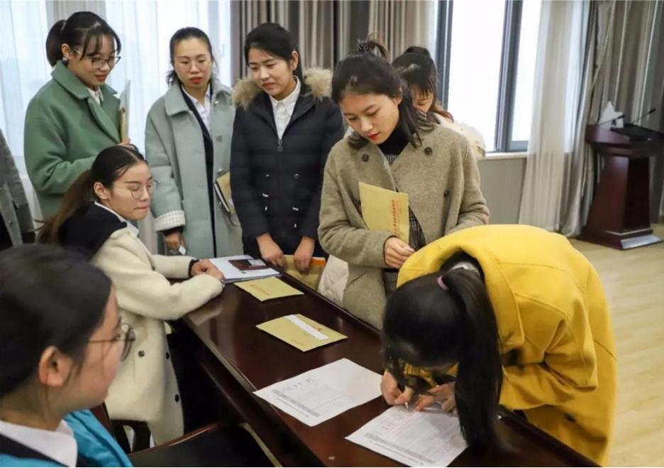 有点名气但录取分数比较低的大学,分数较低的好大学推荐