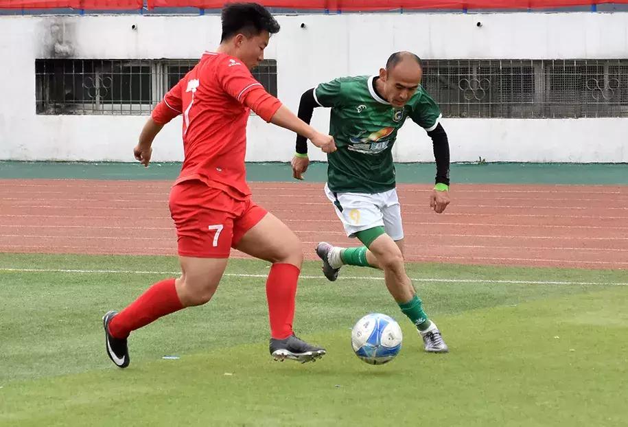 决赛日，用足球证明自己！“烟台农商银行”第五届足协杯落下大幕