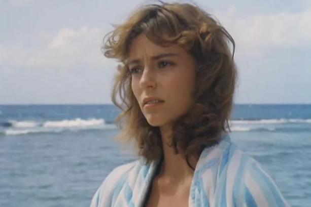 《荆棘鸟》什么样的女人，一生都逃不过被爱情“捉弄”的宿命？