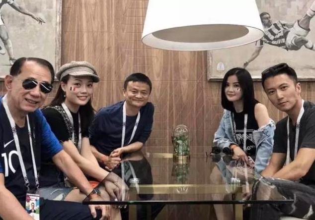 谢霆锋李亚鹏最新状况,李亚鹏惨状