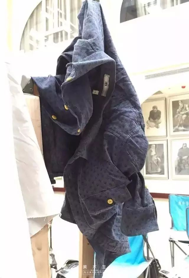 大块衣褶画法,衣褶不好看