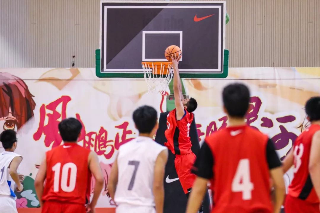 十六强激烈幸存不易新八强更强明日开战丨2018-19耐克高中联赛