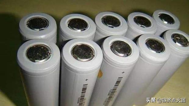 锂电池电压正常不放电什么问题,48伏锂电池空载电压和负载电压