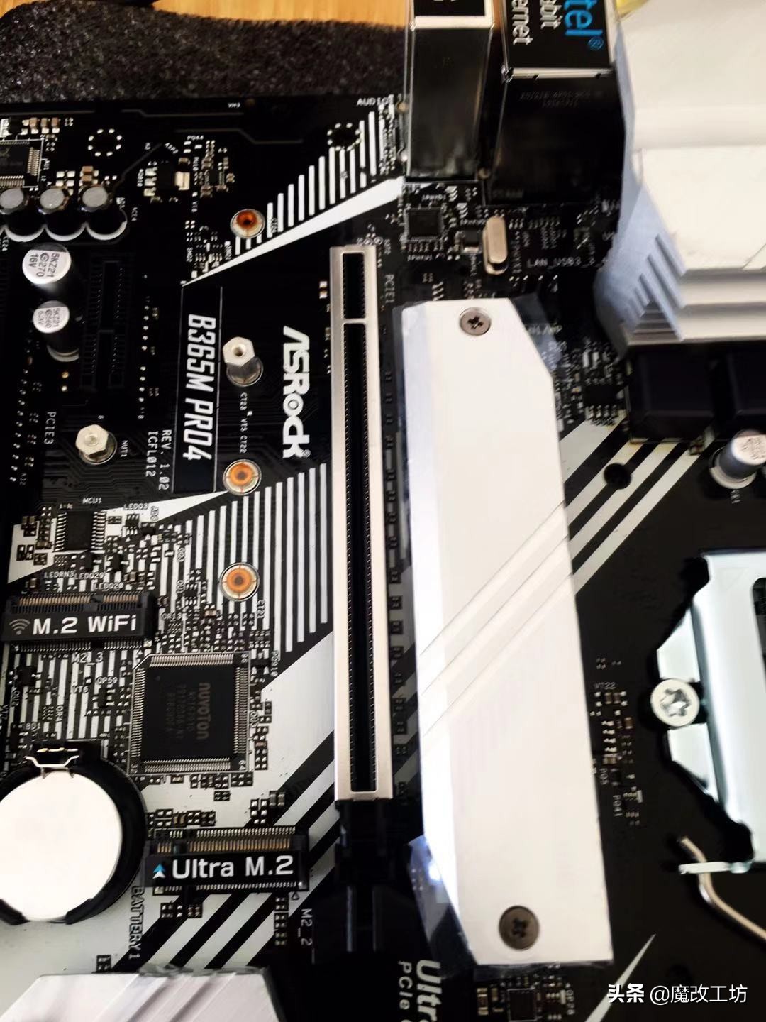 华擎和华硕主板选哪个,华擎主板和华硕主板的差距