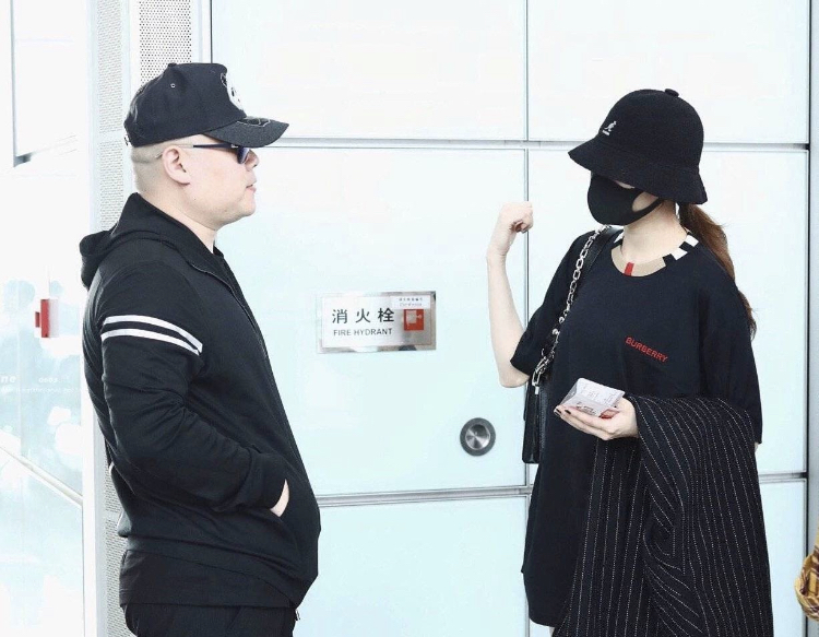 岳云鹏评价迪丽热巴长相,岳云鹏说还是迪丽热巴好看