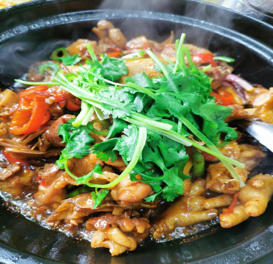 太美了！鼎湖这条宝藏级徒步线路，现在去刚刚好！