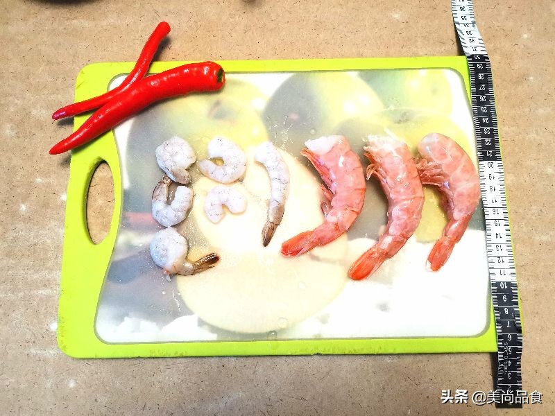 冷冻大红虾怎么弄,冰冻大红虾怎么去虾线