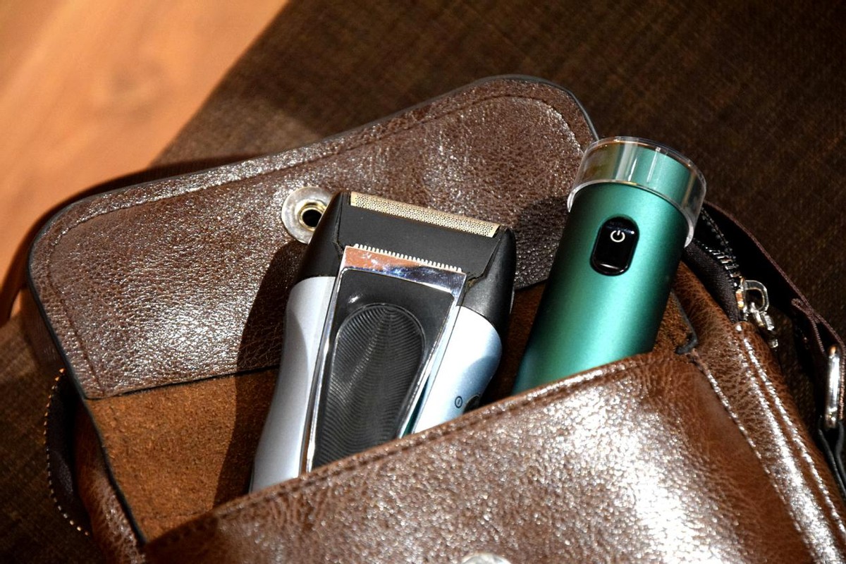 博朗和须眉剃须刀哪个好用,博朗剃须刀3系开箱评测