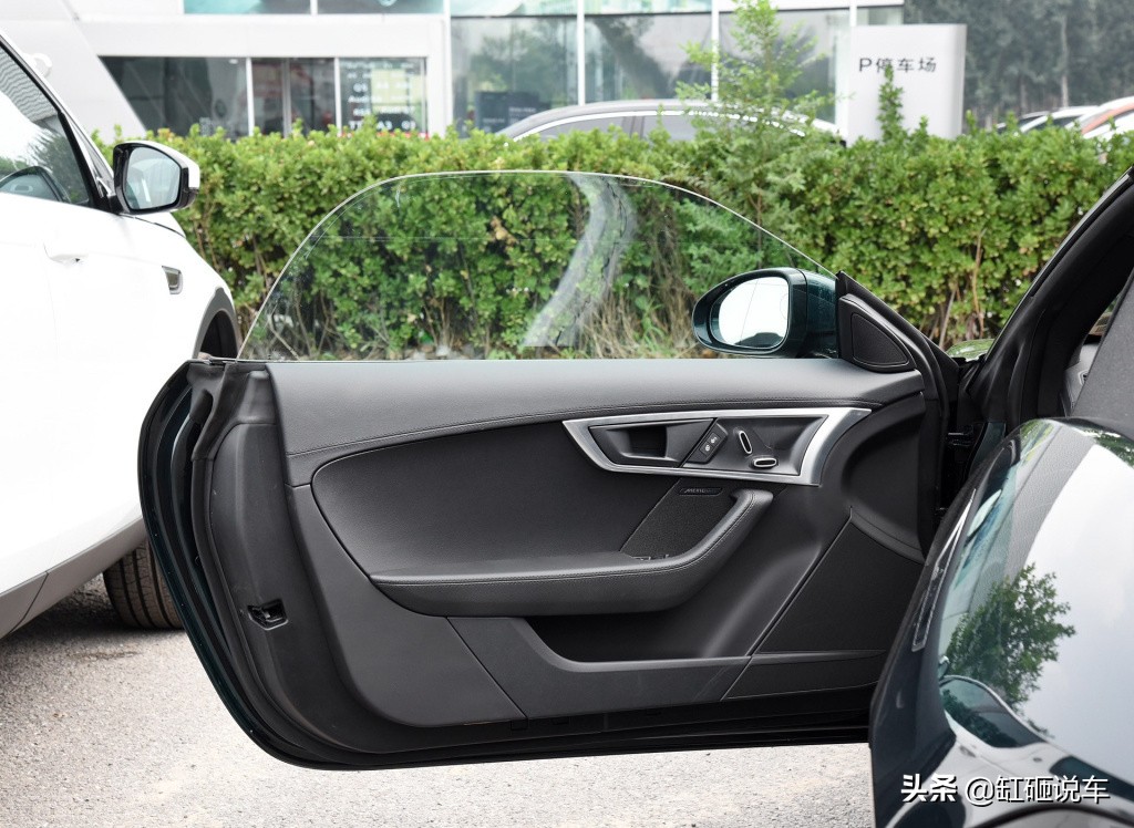 保时捷新款718敞篷跑车回头率,保时捷718是性价比最高的跑车吗