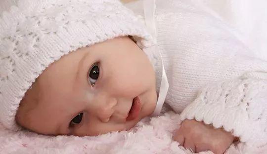 怎样锻炼9个月婴儿抓握能力,怎么锻炼宝宝抓握进食