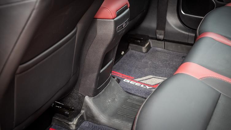 劲客和缤越哪个值得入手,年轻人买suv13万左右的推荐