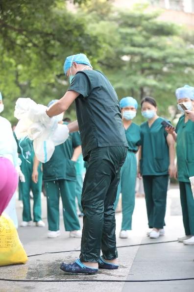 热死人了并非玩笑话,中暑热死是什么感受