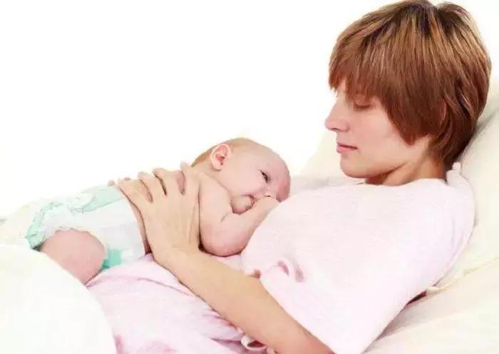 乳汁越来越少原来是你少做了这一步，学起来，宝宝口粮不用愁