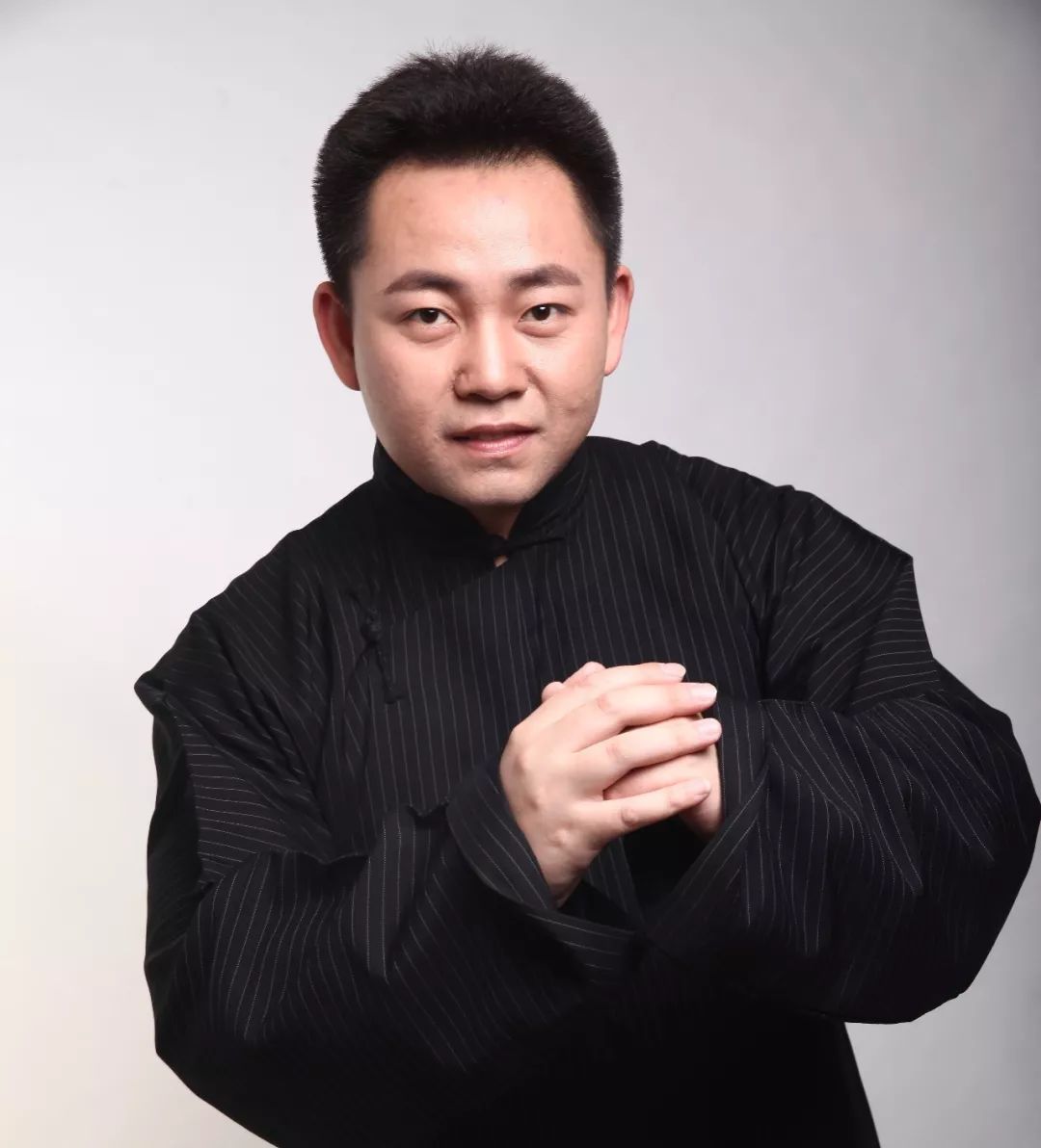 王加林:每次去师爷家都吃不饱,怹光聊相声,不让我们夹菜