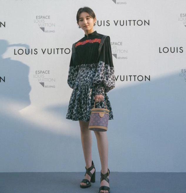 圆脸女生适合的仙气发型,圆脸女生适合的齐肩发造型